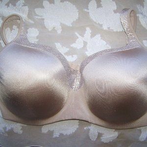Playtex Padded Bra 40DD Underwire Nude